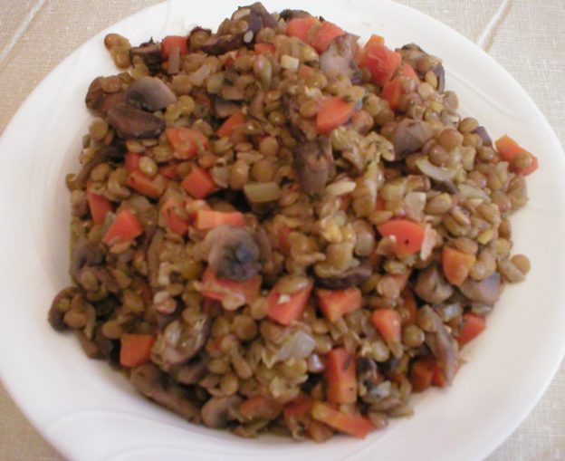 Lentils with Mushrooms and Carrots