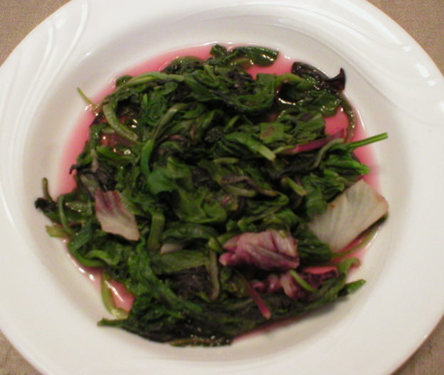 Easy and Fast Steamed Spring Mix
